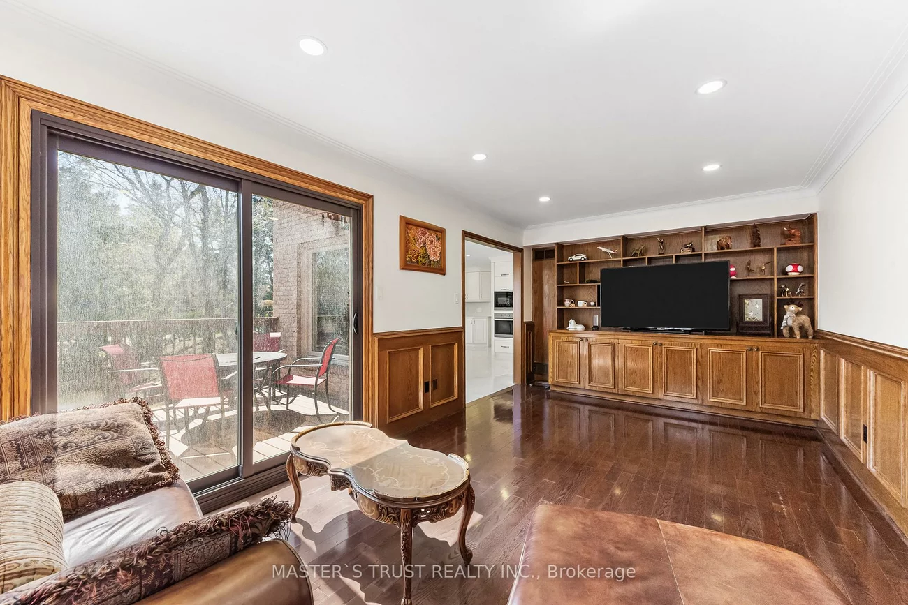 243, Burbank, Bayview Village, Toronto