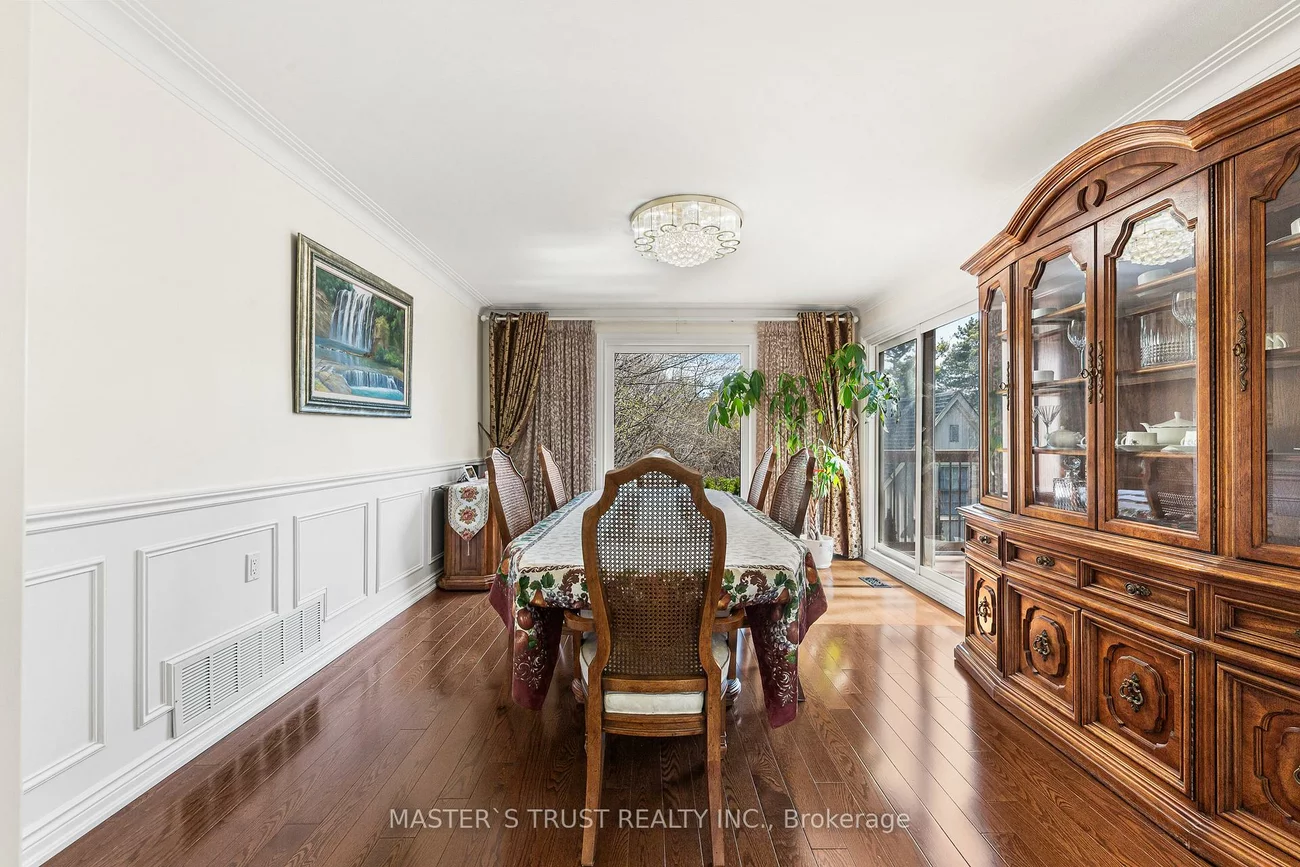 243, Burbank, Bayview Village, Toronto