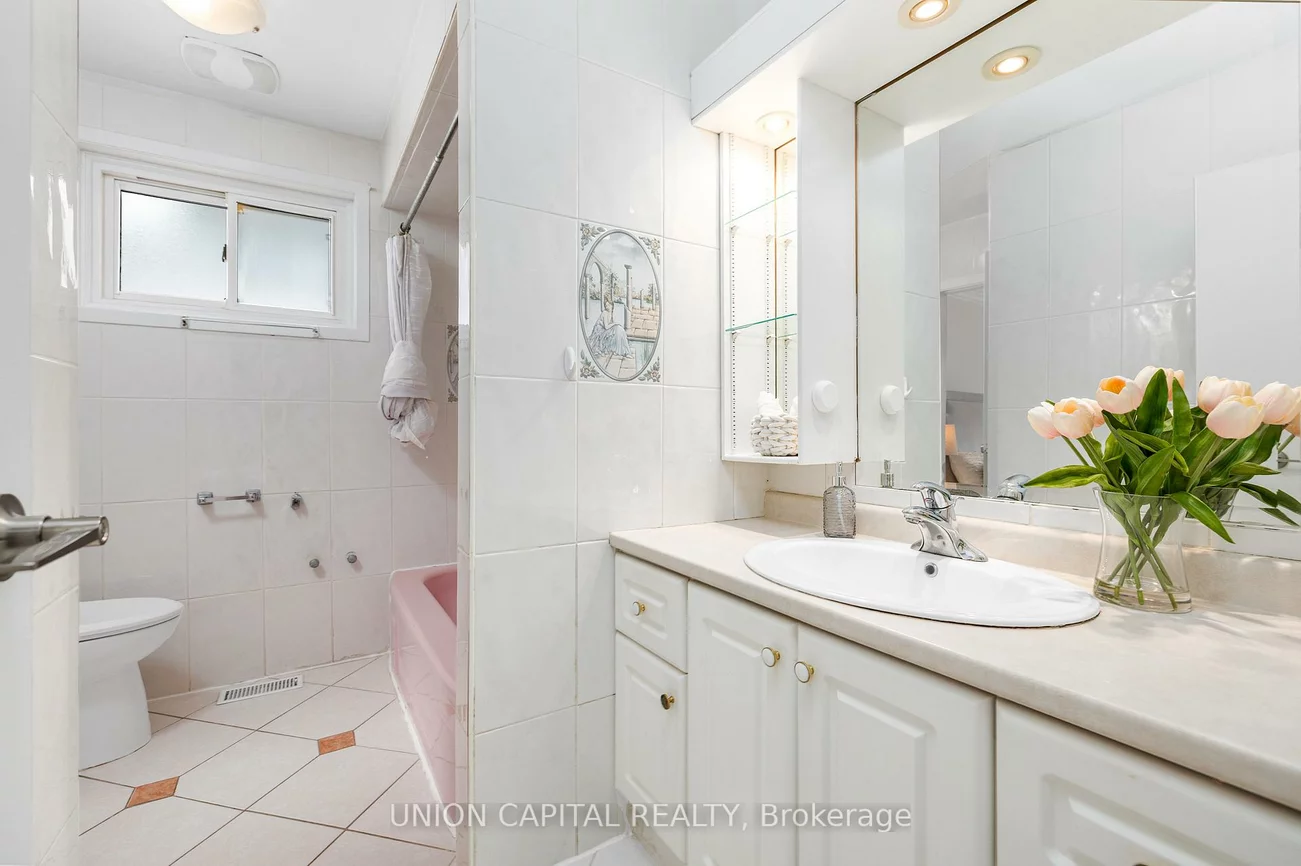 34, Lisburn, Don Valley Village, Toronto