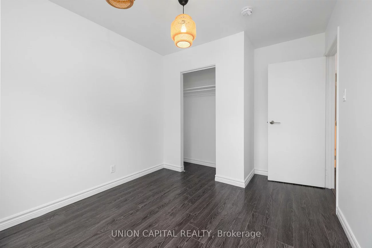 34, Lisburn, Don Valley Village, Toronto