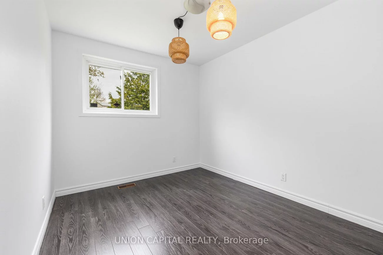 34, Lisburn, Don Valley Village, Toronto