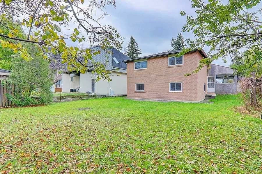 34, Lisburn, Don Valley Village, Toronto