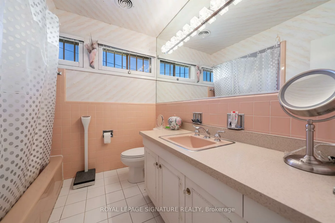 66, Carscadden, Westminster-Branson, Toronto