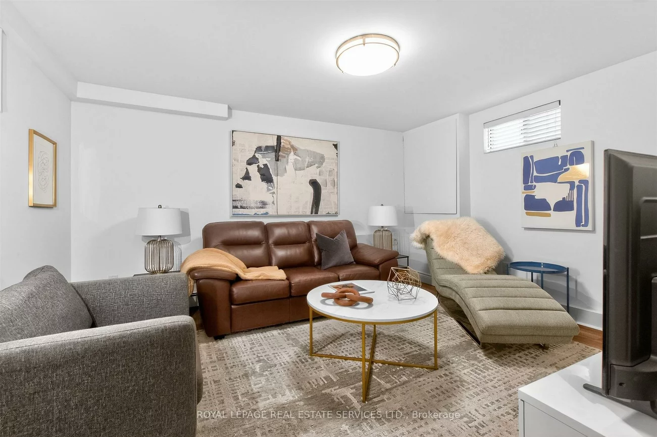 25, Lorindale, Lawrence Park North, Toronto