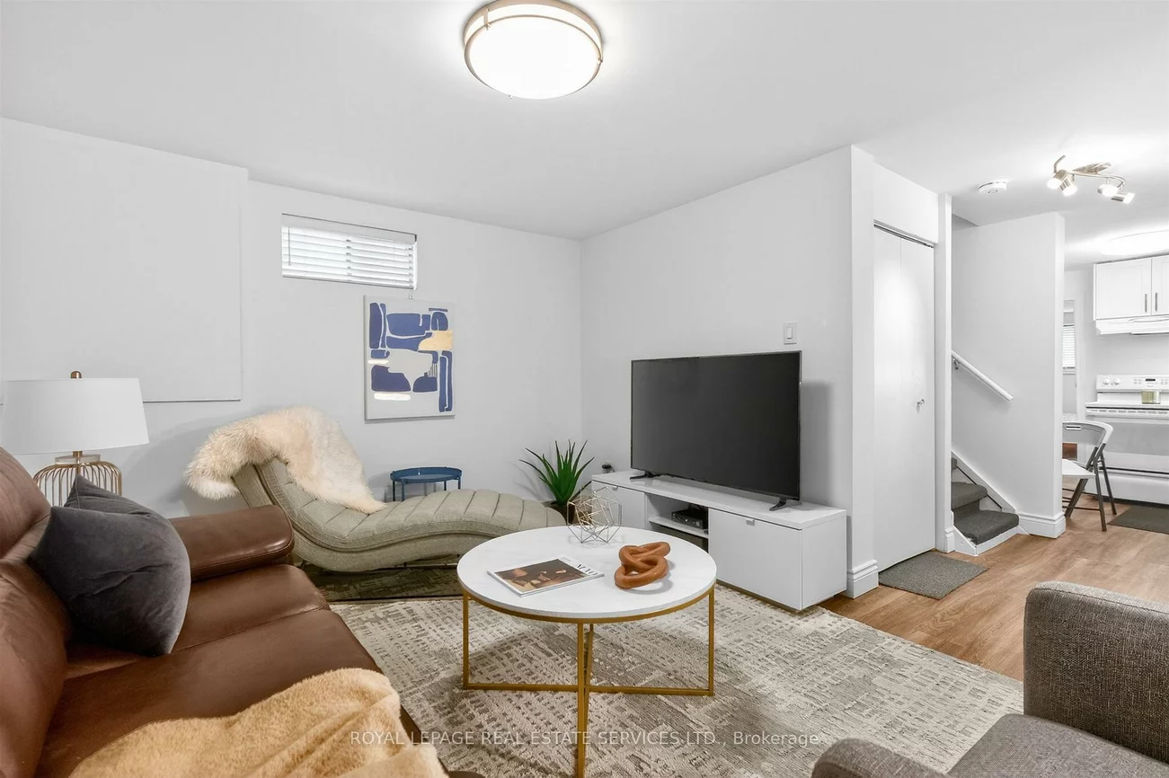25, Lorindale, Lawrence Park North, Toronto
