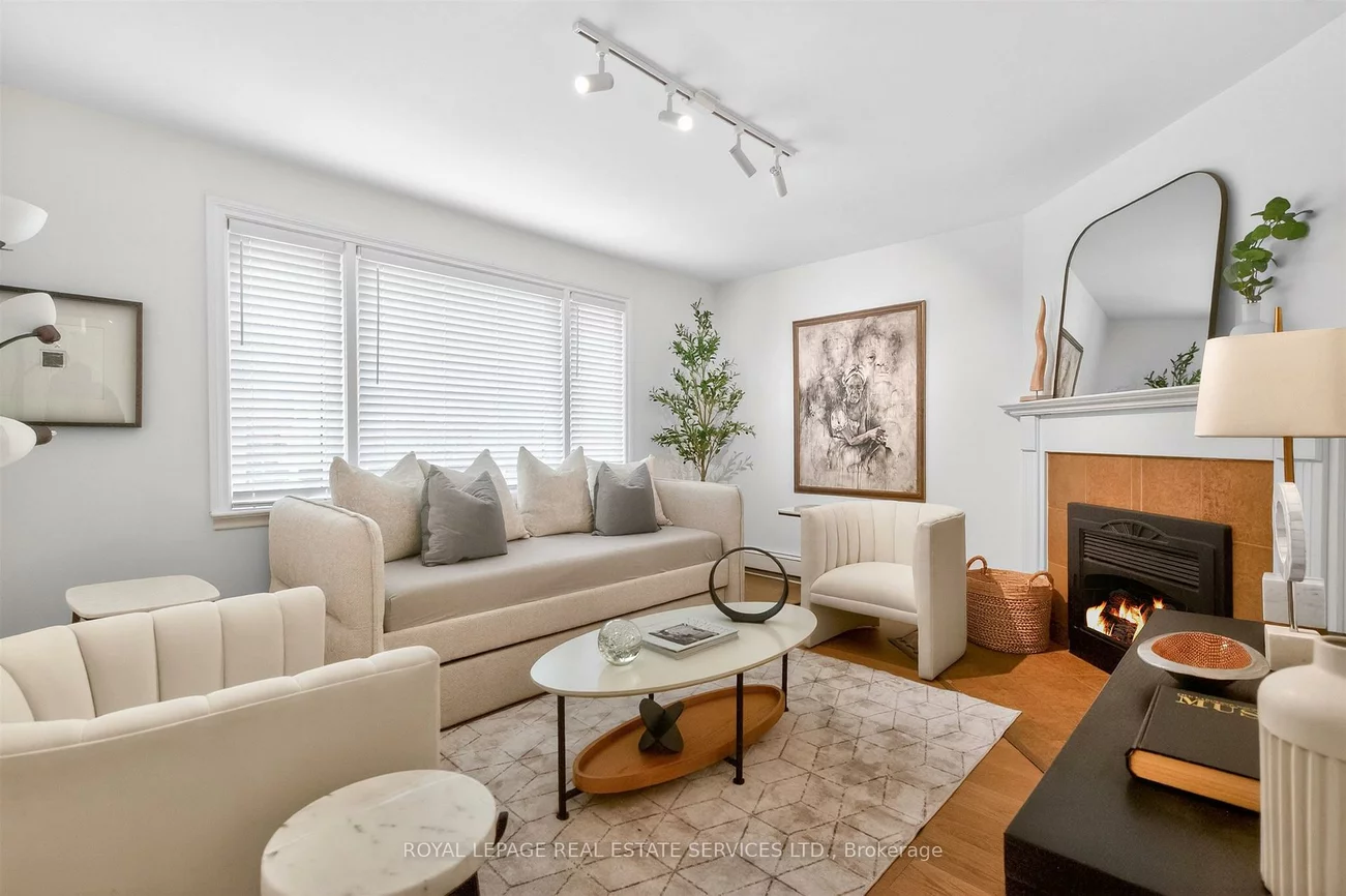 25, Lorindale, Lawrence Park North, Toronto