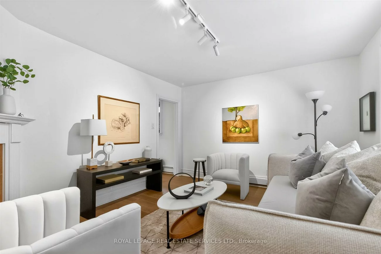 25, Lorindale, Lawrence Park North, Toronto