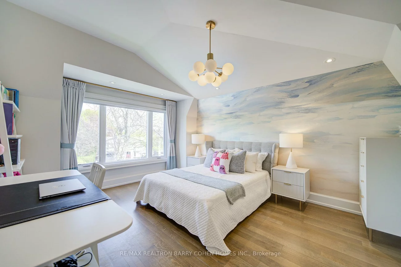 15, Ames, Banbury-Don Mills, Toronto