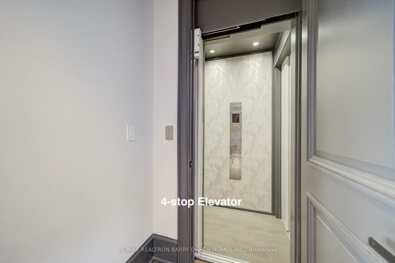 15, Ames, Banbury-Don Mills, Toronto