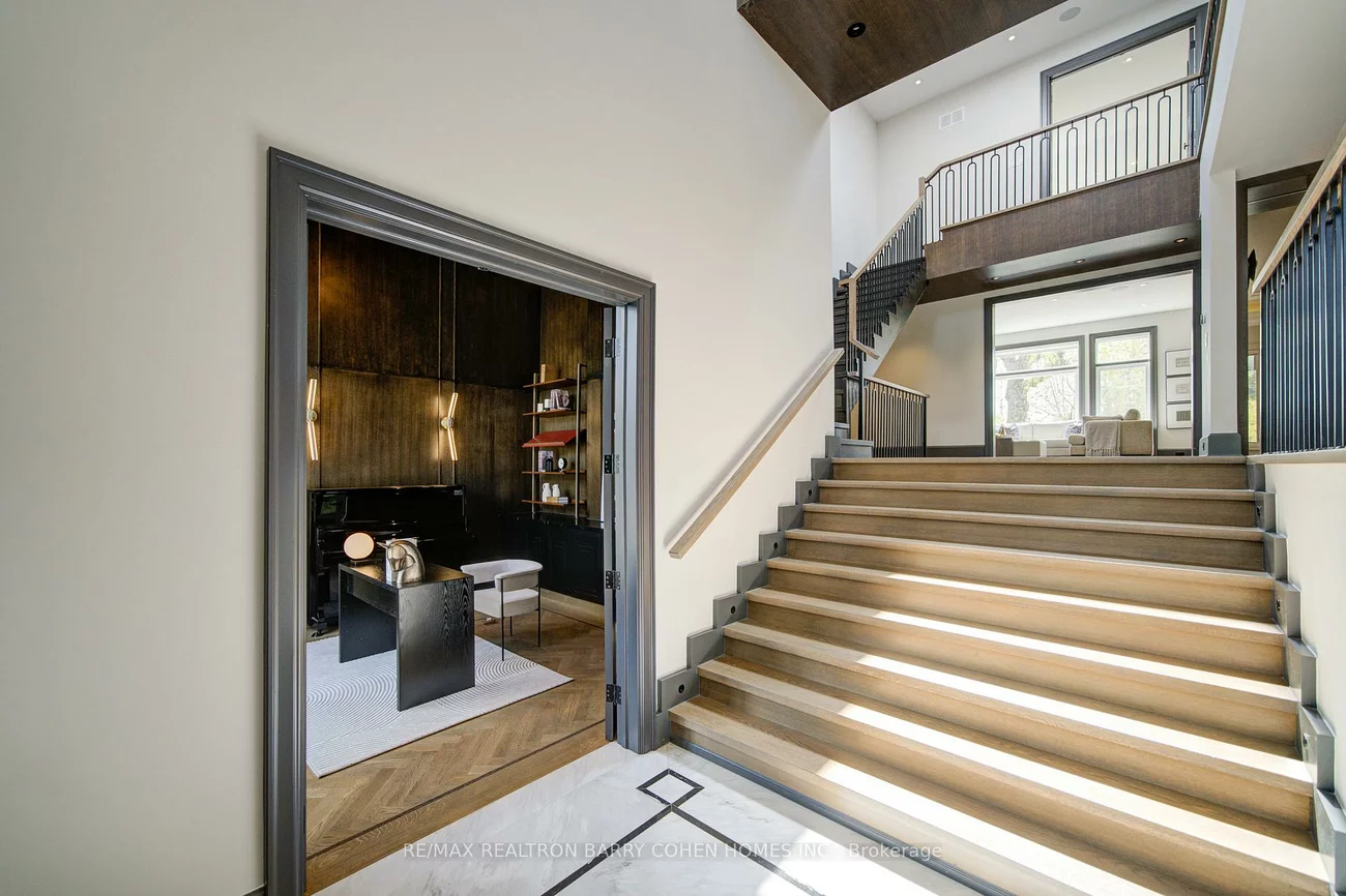 15, Ames, Banbury-Don Mills, Toronto
