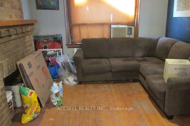 53, Arlington, Wychwood, Toronto