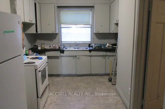 53, Arlington, Wychwood, Toronto