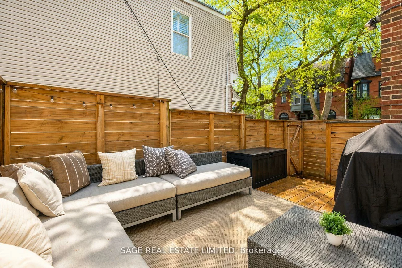 438, Sumach, Cabbagetown-South St. James Town, Toronto