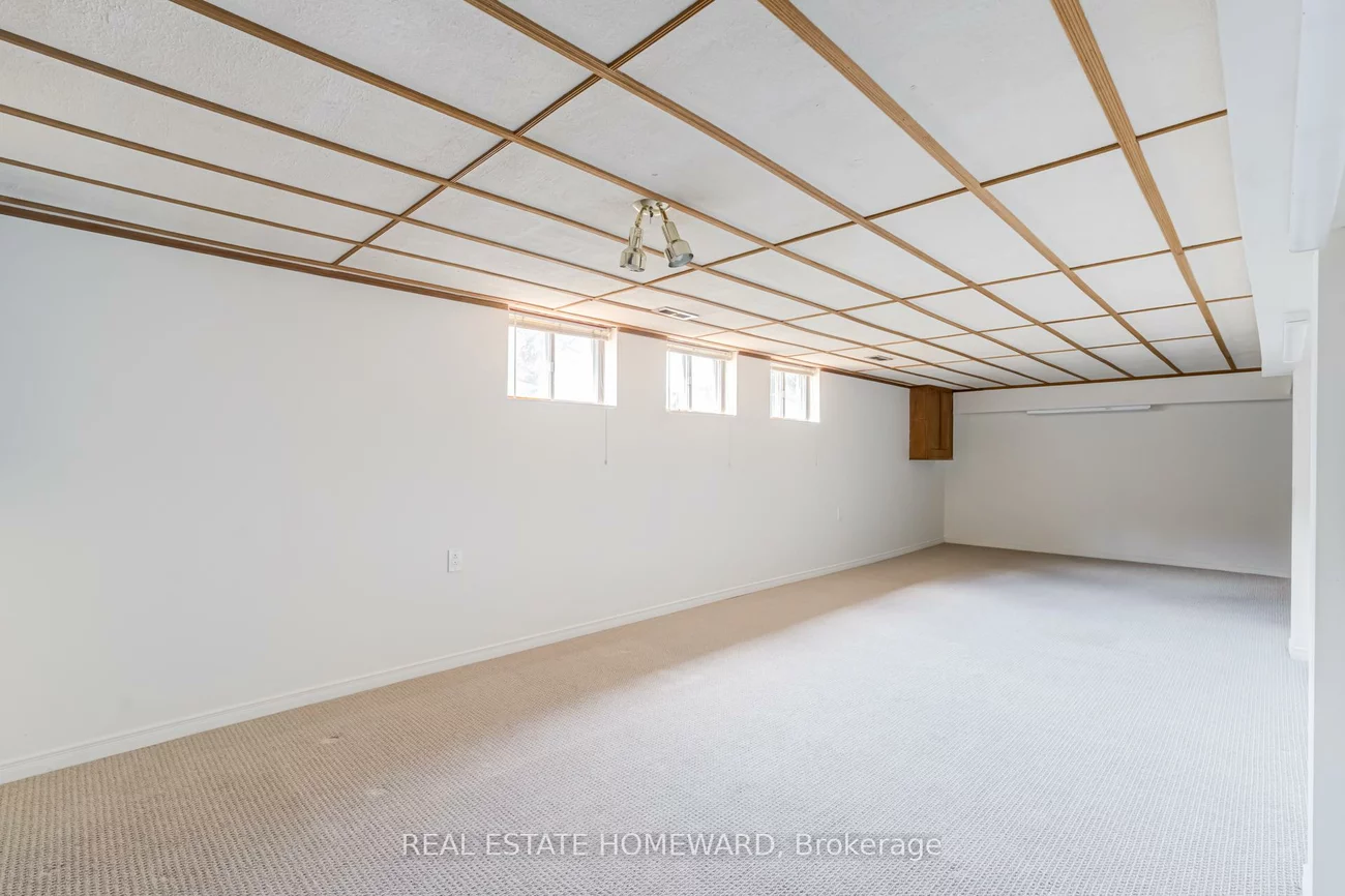 36, Hesketh, Victoria Village, Toronto
