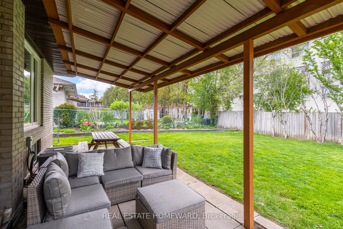 36, Hesketh, Victoria Village, Toronto