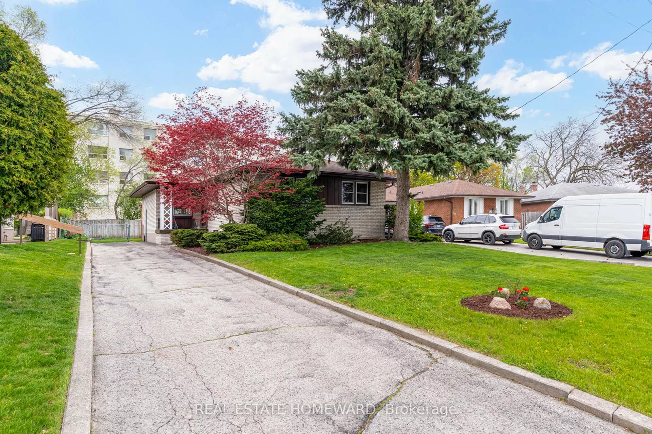 36, Hesketh, Victoria Village, Toronto
