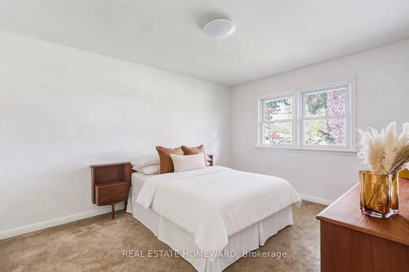 36, Hesketh, Victoria Village, Toronto
