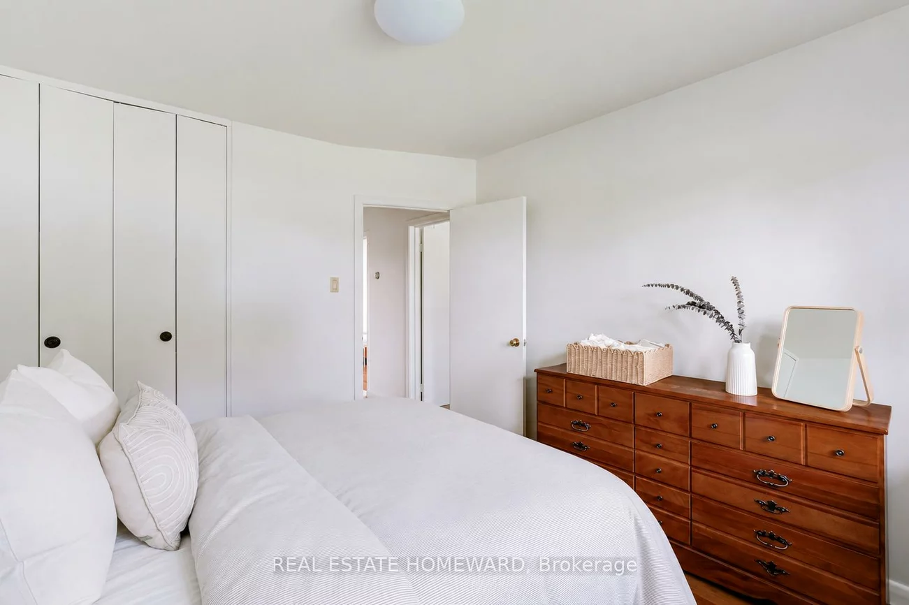 36, Hesketh, Victoria Village, Toronto