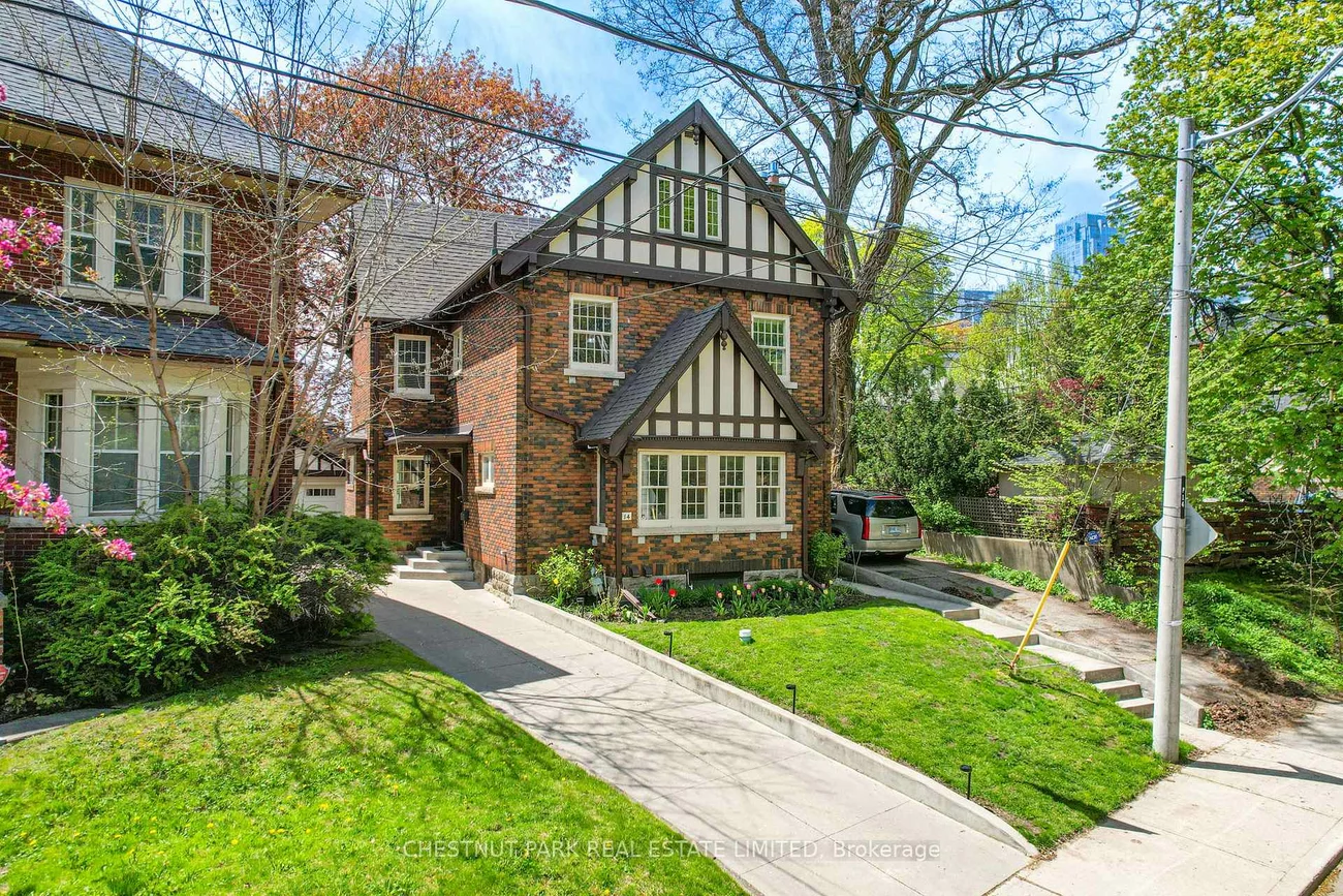 14, Servington, Mount Pleasant West, Toronto