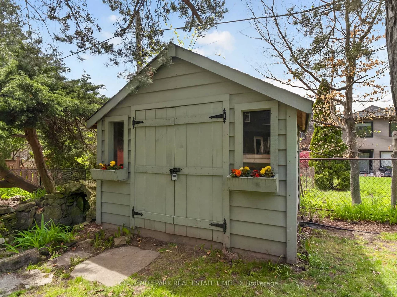 14, Servington, Mount Pleasant West, Toronto