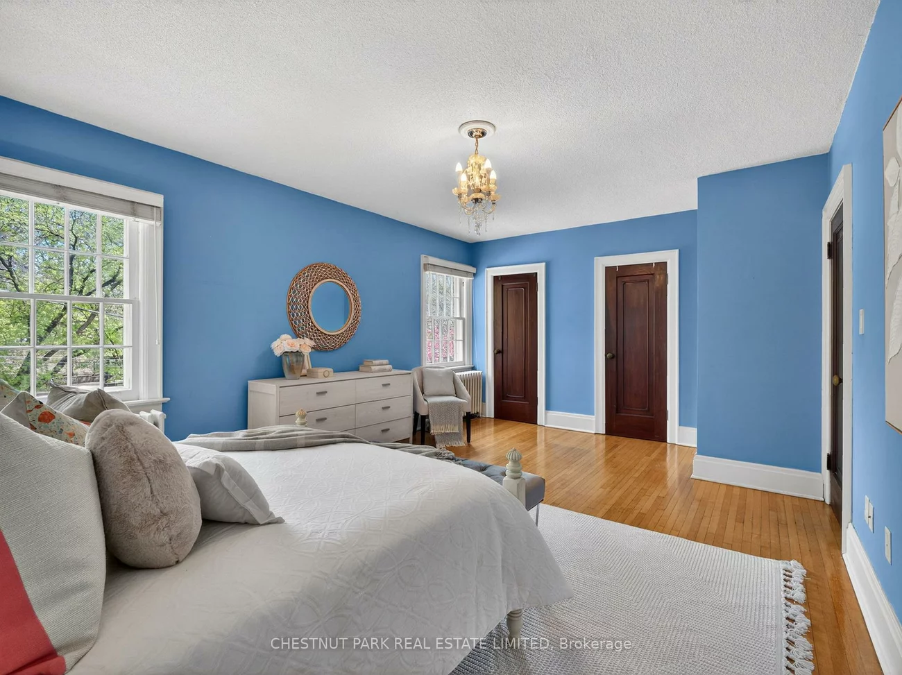 14, Servington, Mount Pleasant West, Toronto
