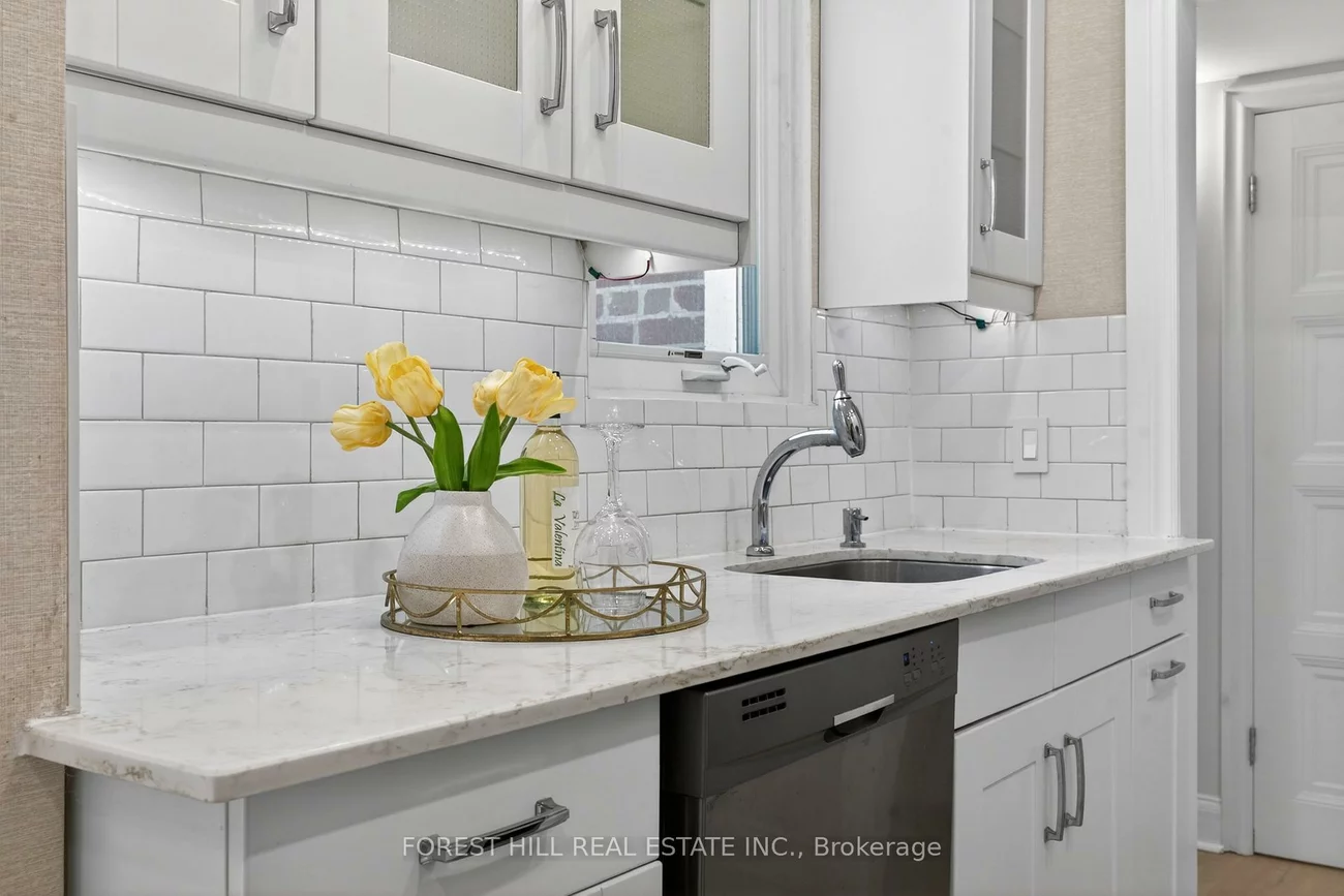 603, Spadina, Forest Hill South, Toronto