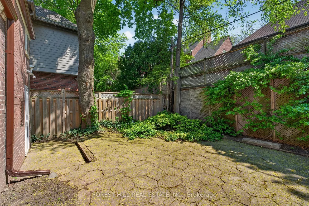 603, Spadina, Forest Hill South, Toronto