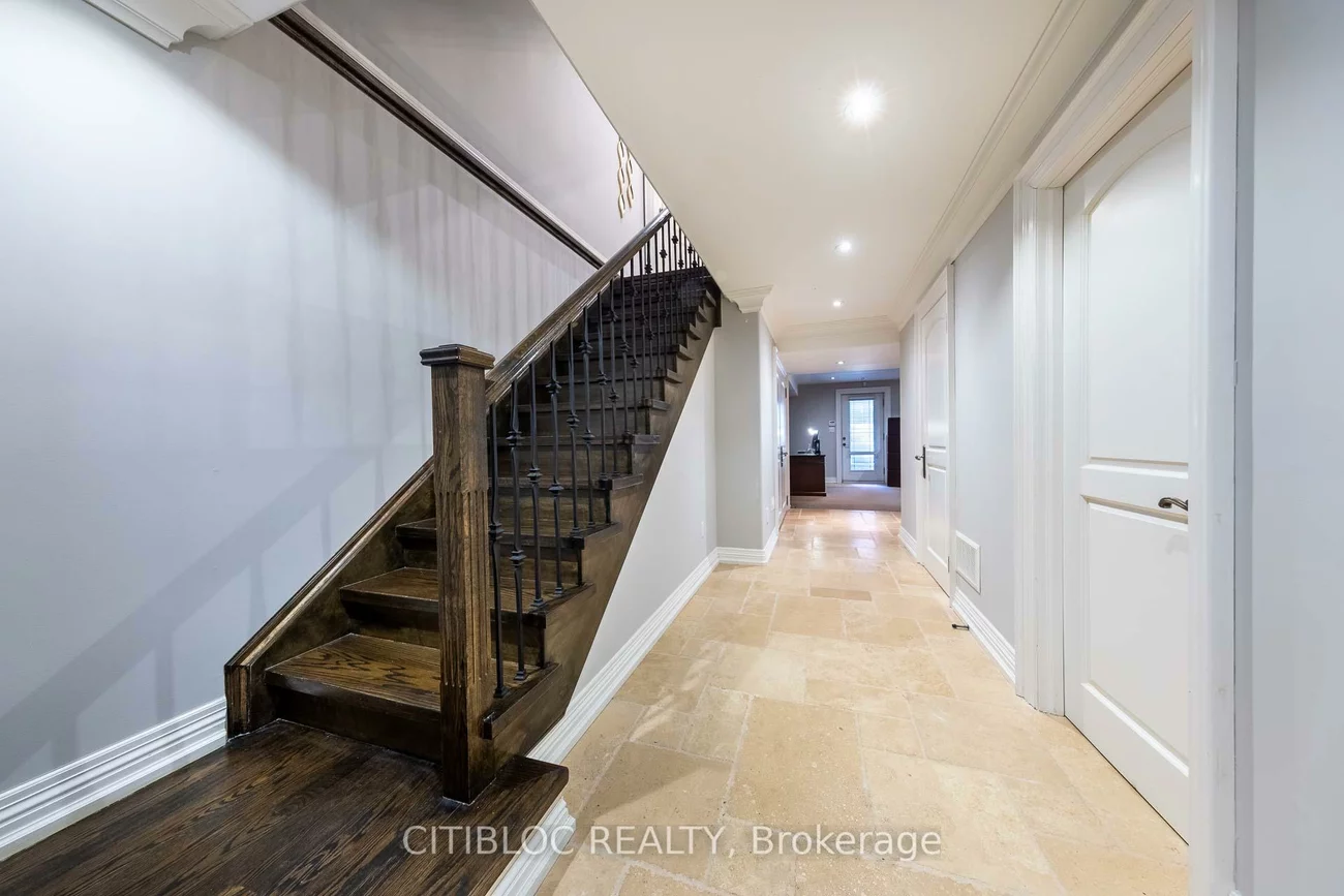 599, Woburn, Bedford Park-Nortown, Toronto