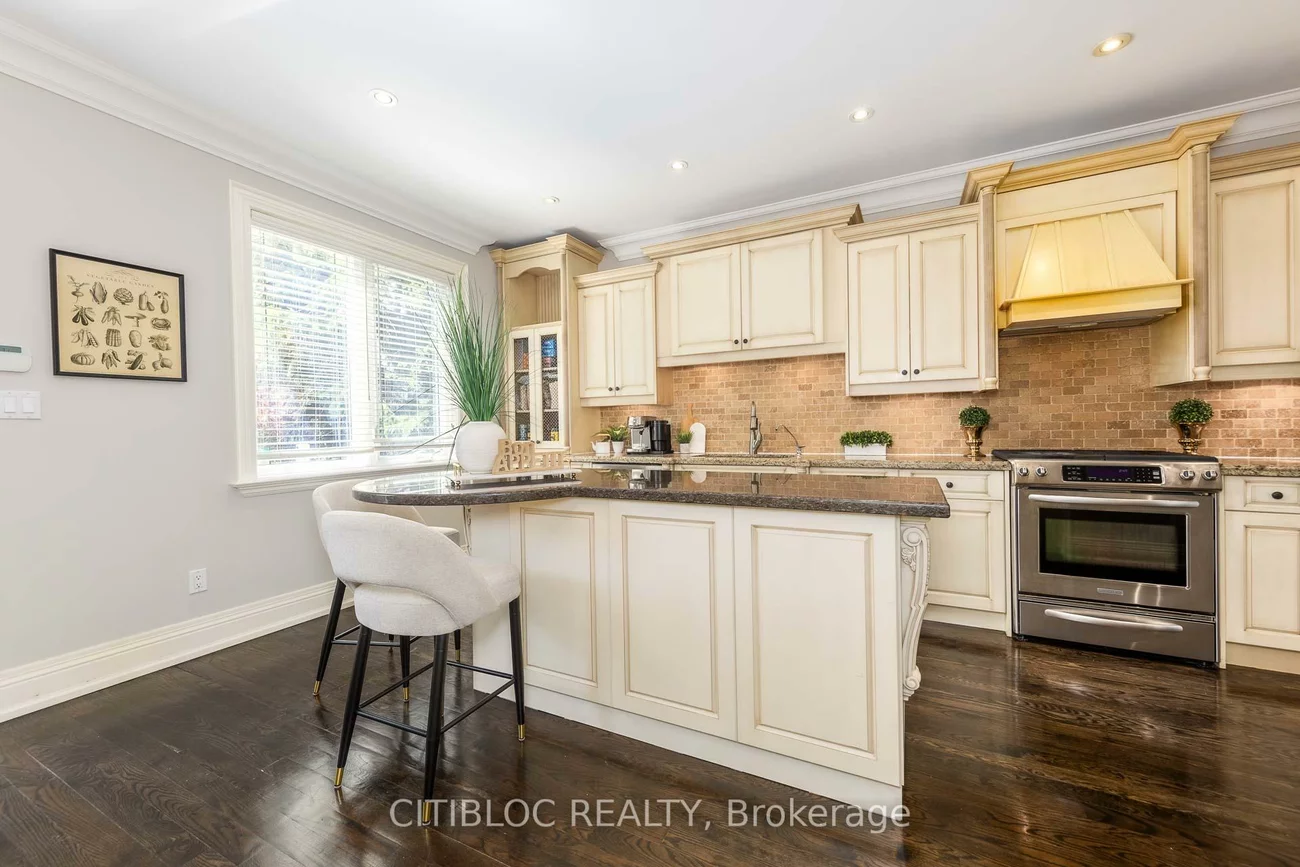 599, Woburn, Bedford Park-Nortown, Toronto