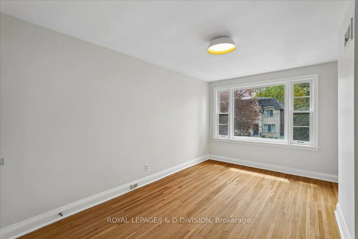 310, Glencairn, Lawrence Park South, Toronto