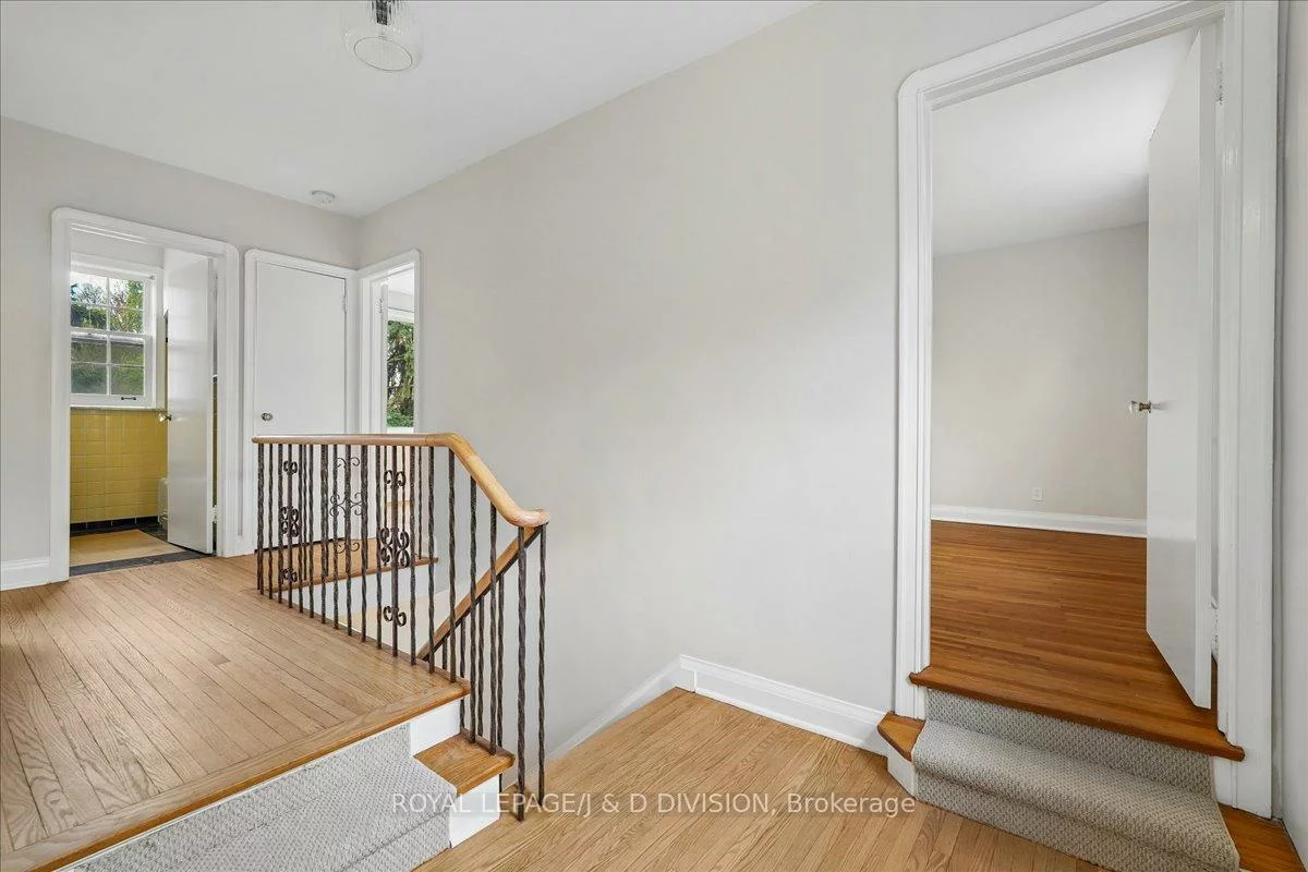 310, Glencairn, Lawrence Park South, Toronto