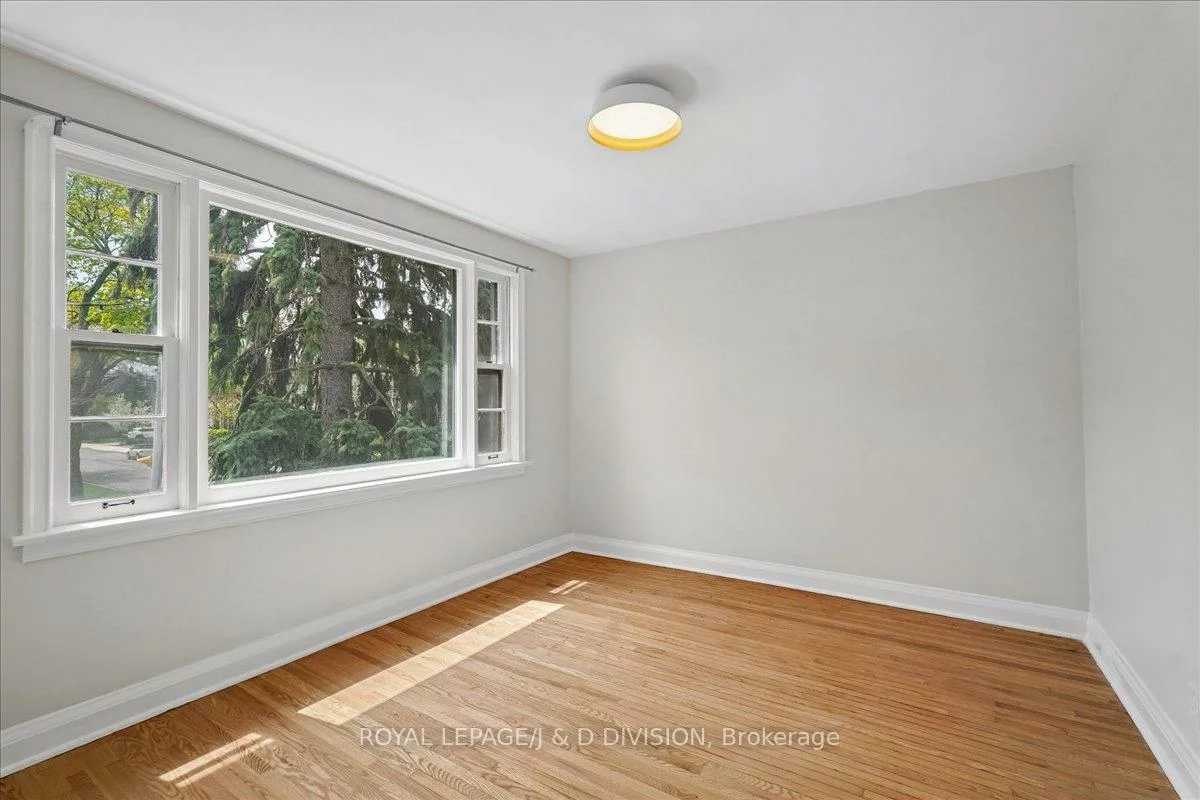 310, Glencairn, Lawrence Park South, Toronto