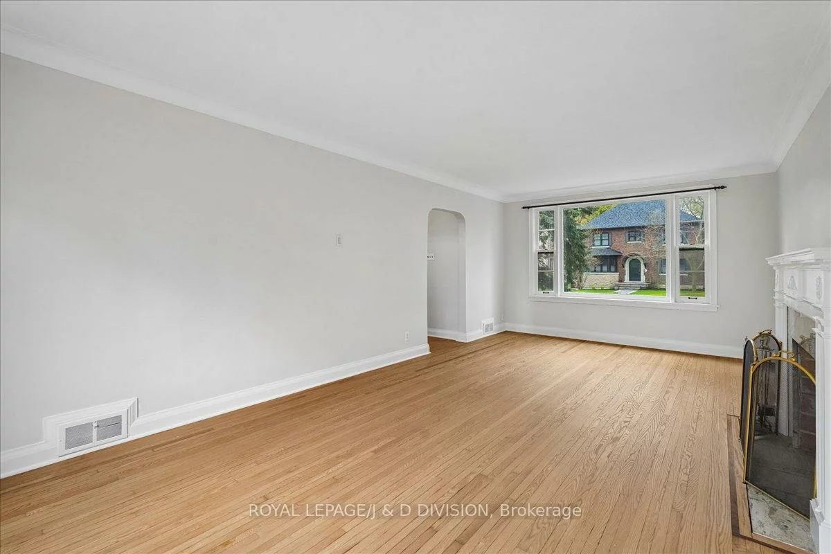 310, Glencairn, Lawrence Park South, Toronto