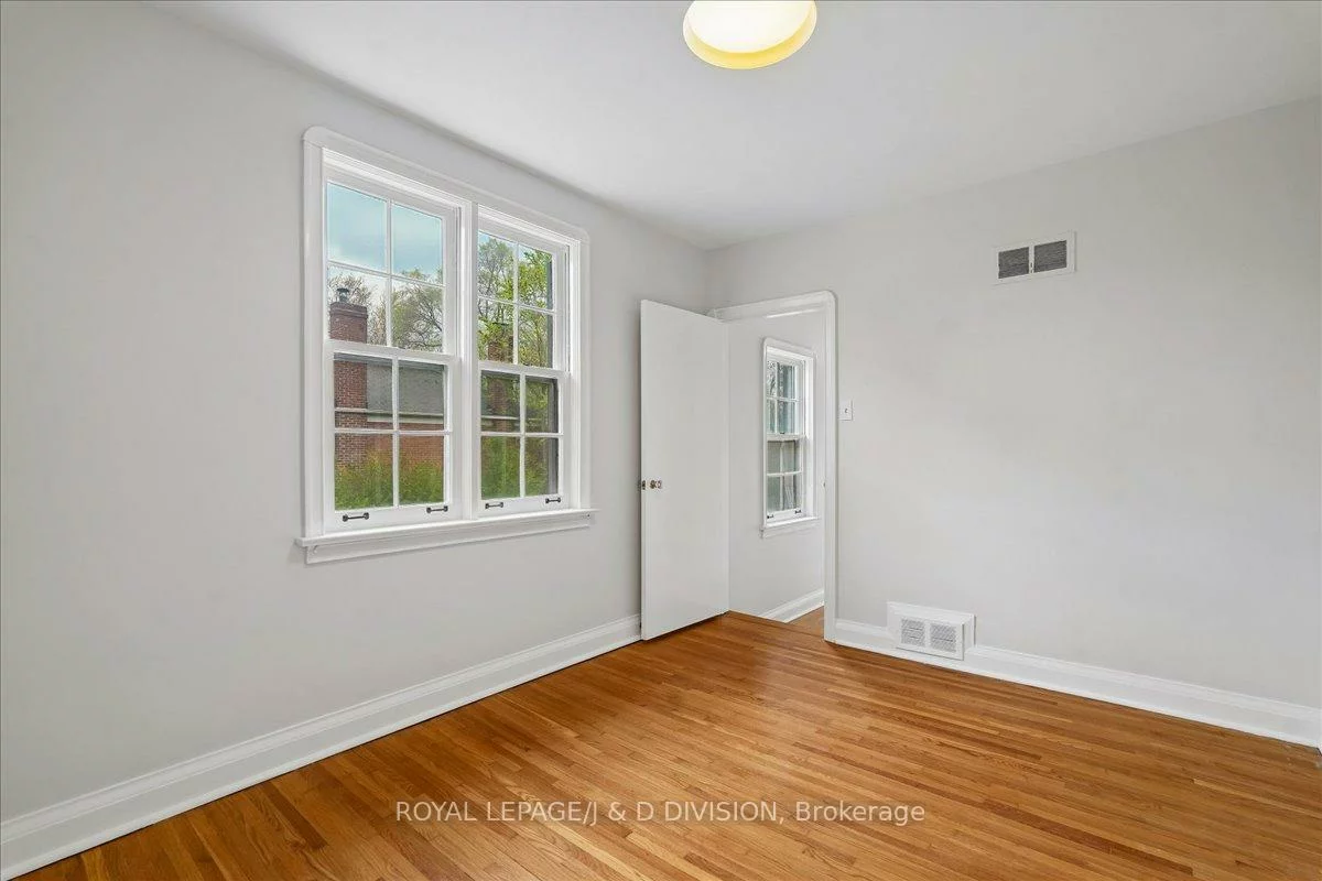 310, Glencairn, Lawrence Park South, Toronto