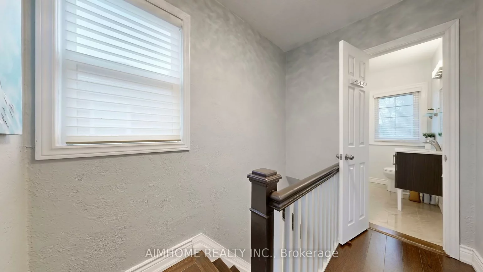39, Brentcliffe, Leaside, Toronto