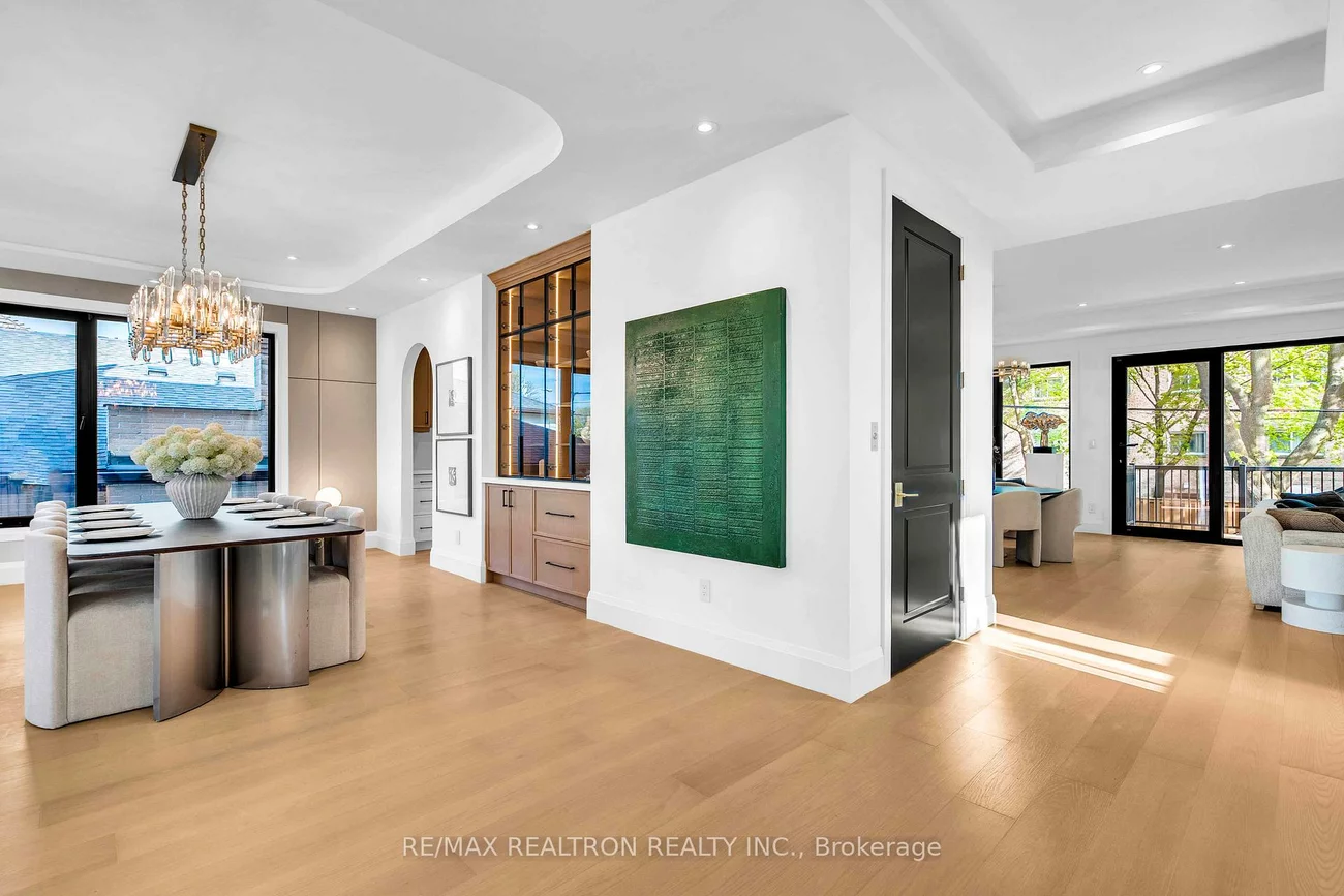 35, Foxwarren, Bayview Village, Toronto