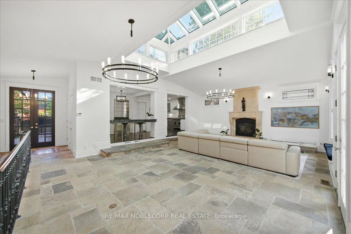 38, Glenrose, Rosedale-Moore Park, Toronto