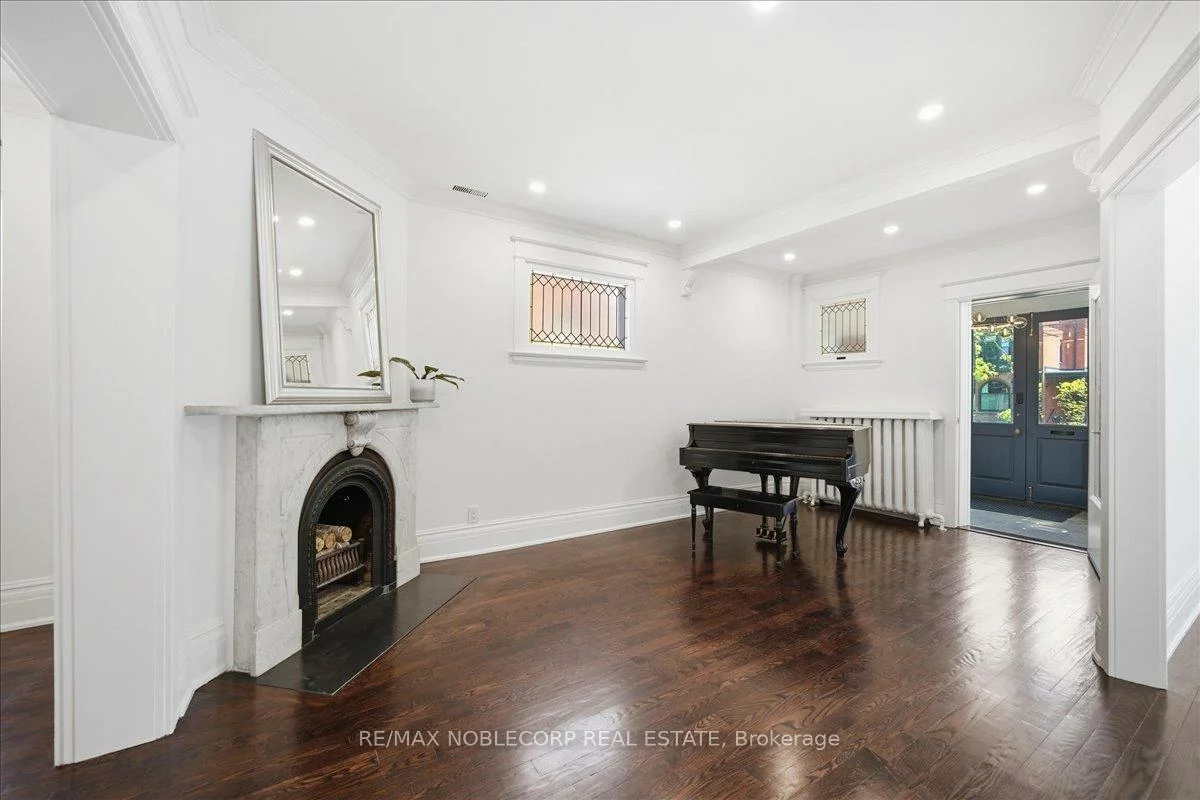 38, Glenrose, Rosedale-Moore Park, Toronto