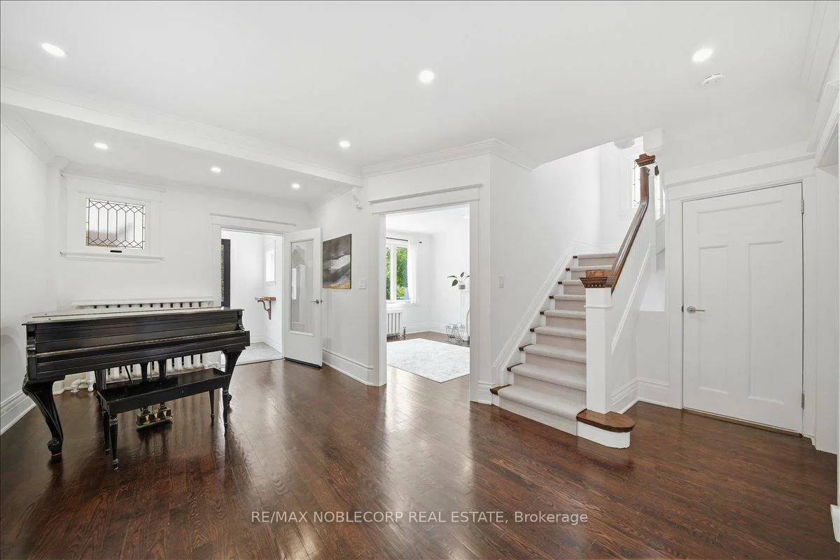 38, Glenrose, Rosedale-Moore Park, Toronto