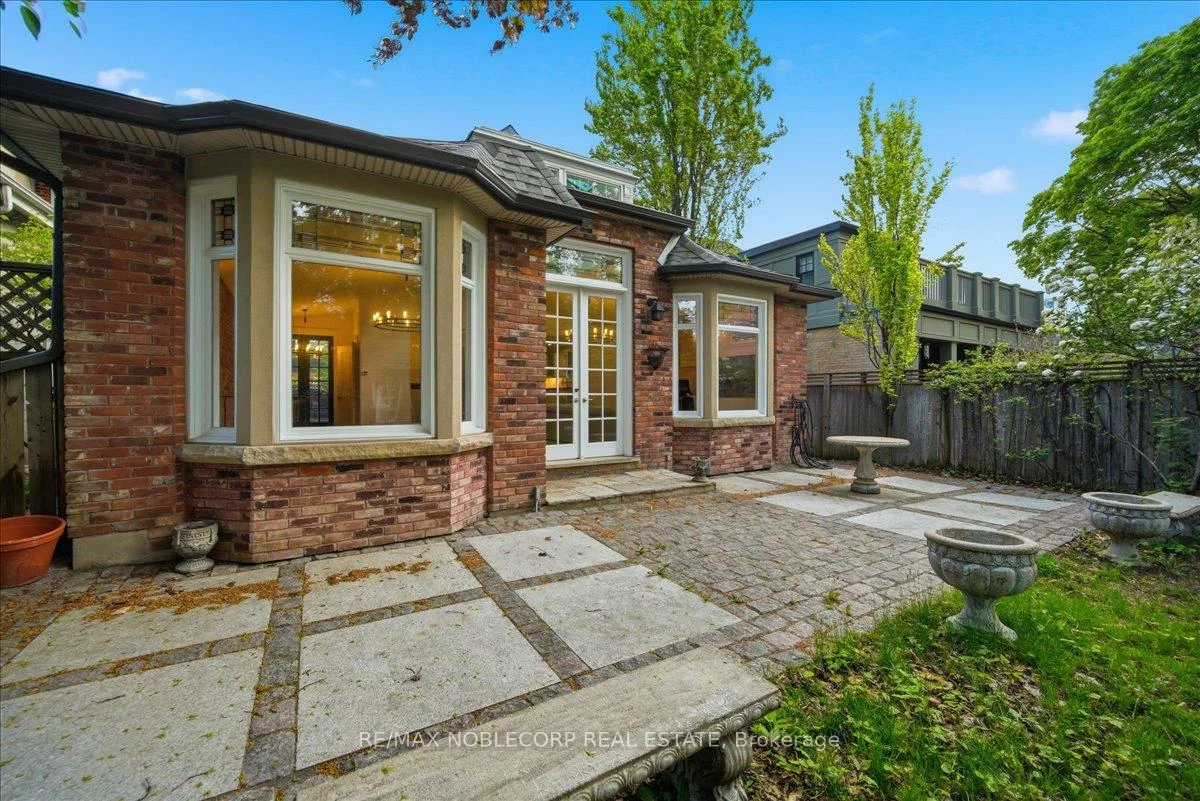 38, Glenrose, Rosedale-Moore Park, Toronto