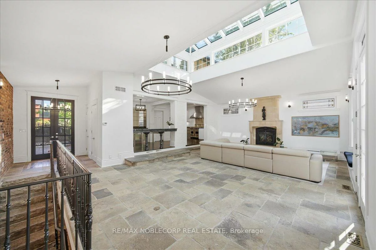 38, Glenrose, Rosedale-Moore Park, Toronto