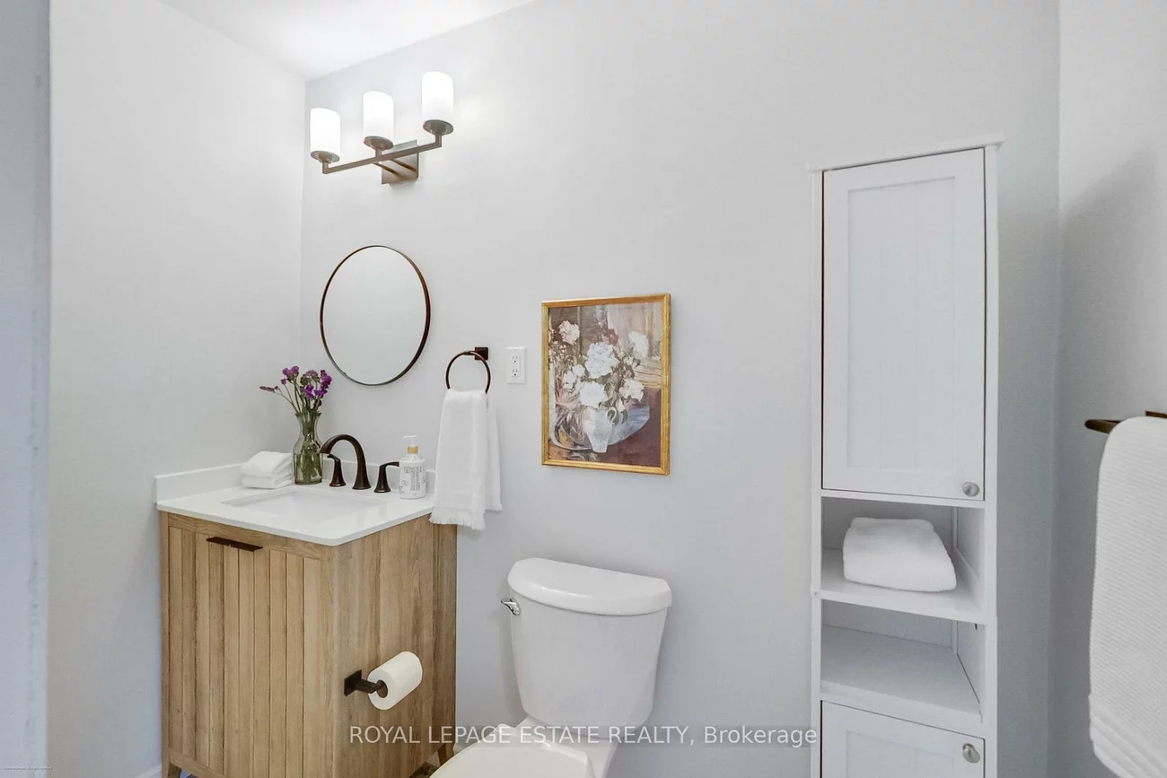 36, Linelle, Lansing-Westgate, Toronto