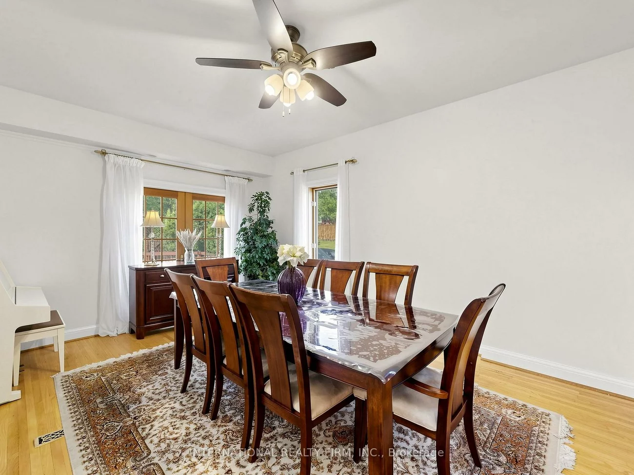 200, Burndale, Lansing-Westgate, Toronto