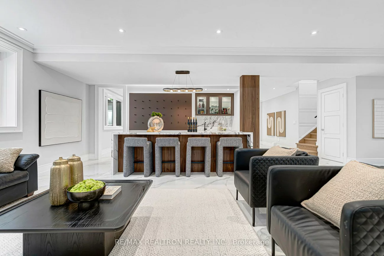 16, Ballyronan, Banbury-Don Mills, Toronto