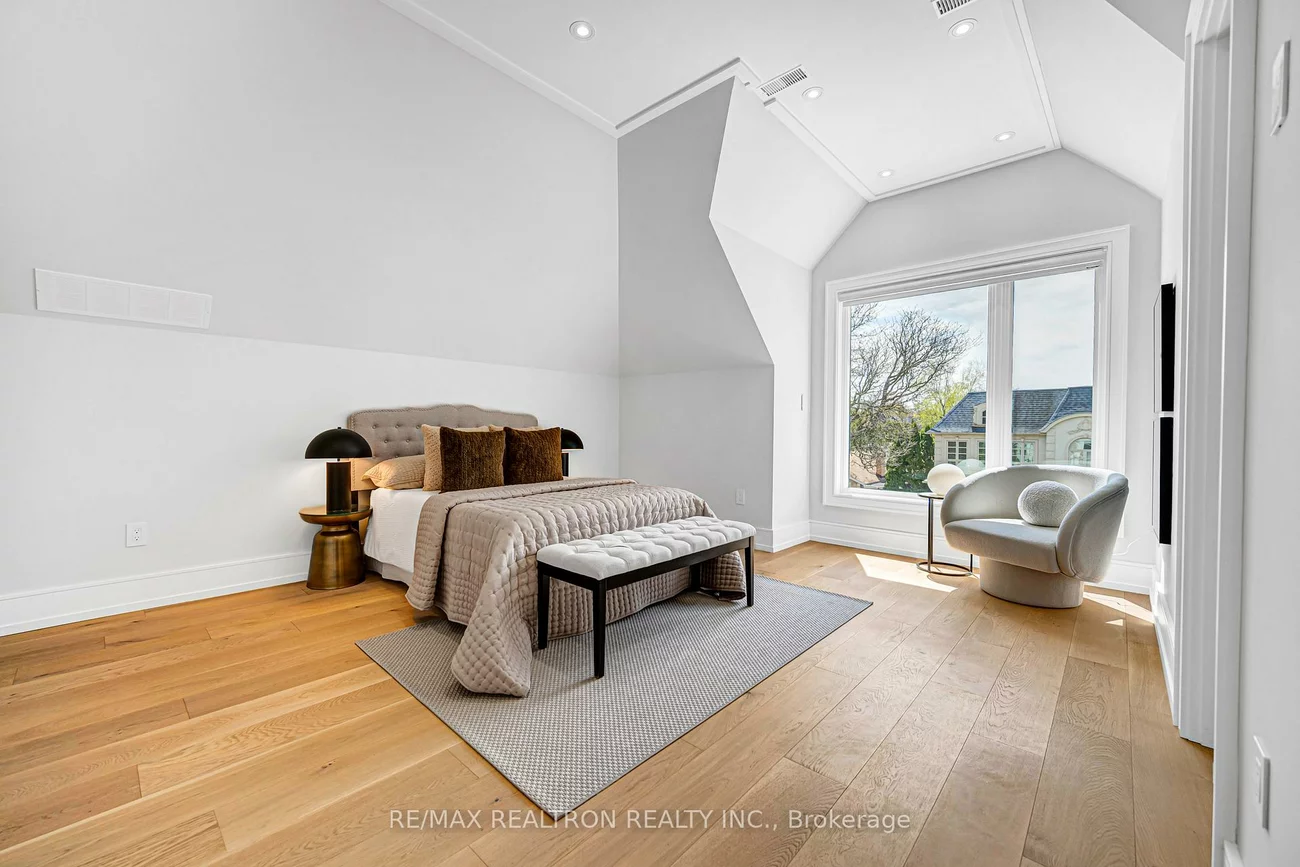16, Ballyronan, Banbury-Don Mills, Toronto