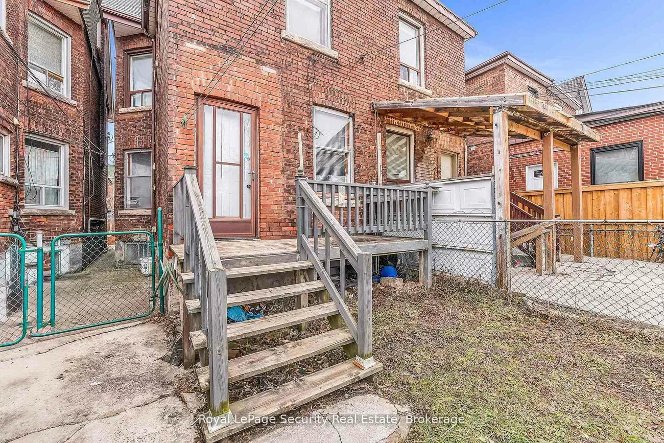 667, Ossington, Palmerston-Little Italy, Toronto