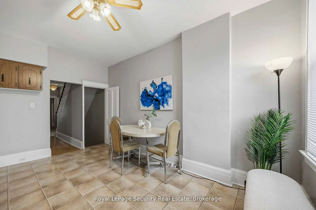 667, Ossington, Palmerston-Little Italy, Toronto