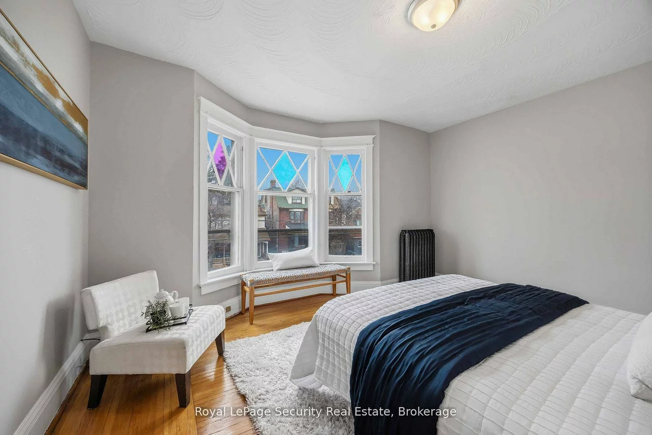 667, Ossington, Palmerston-Little Italy, Toronto