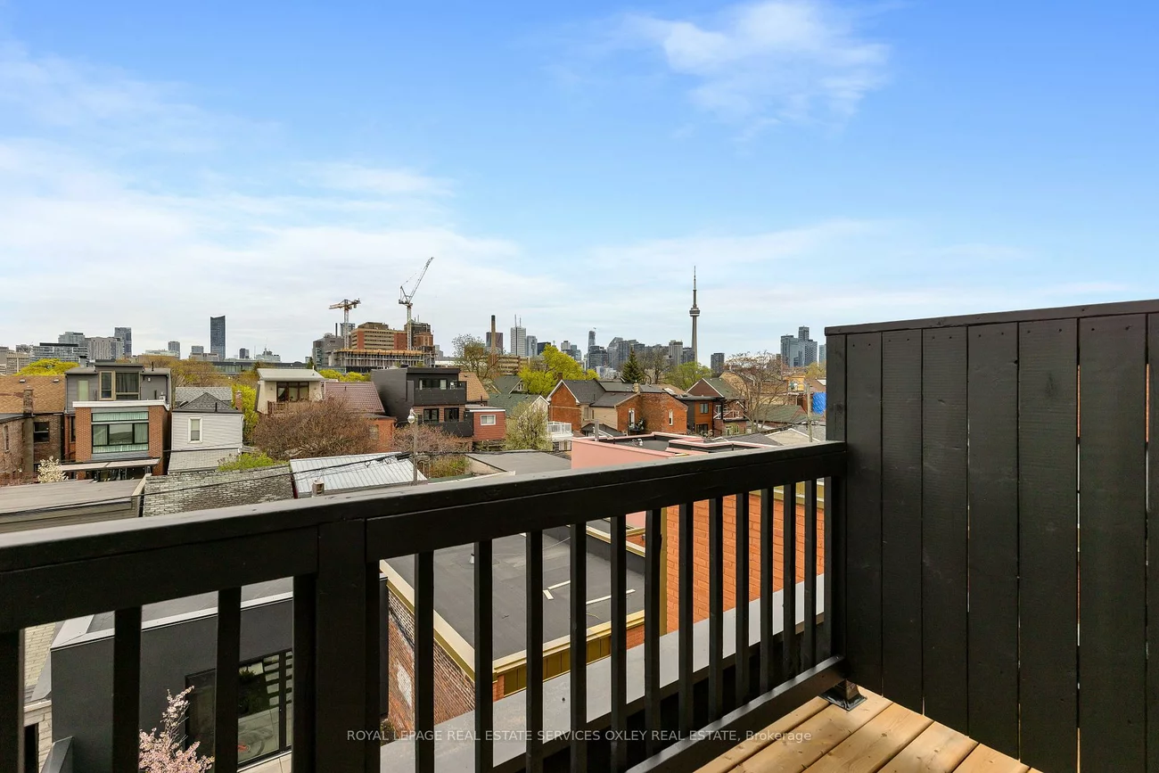 305, Manning, Trinity-Bellwoods, Toronto