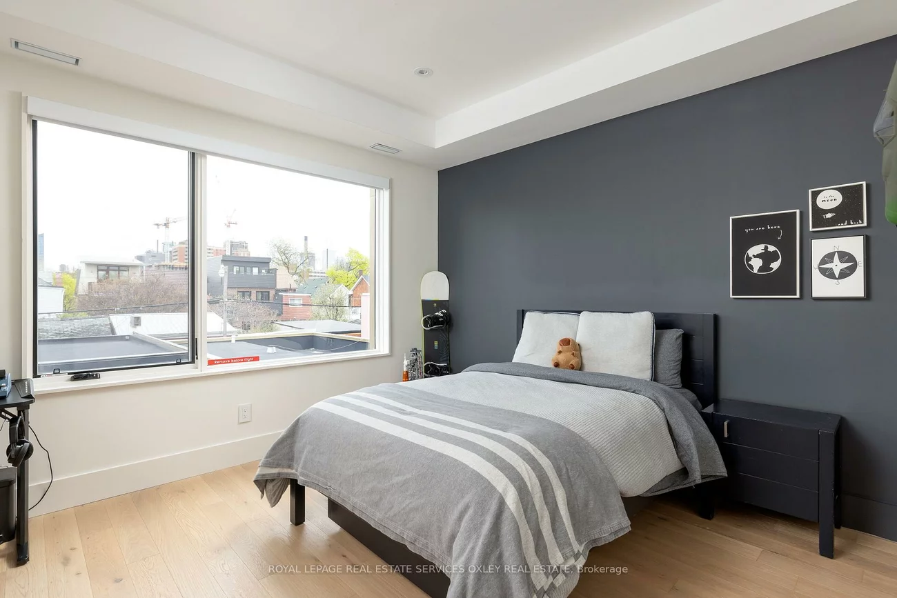 305, Manning, Trinity-Bellwoods, Toronto
